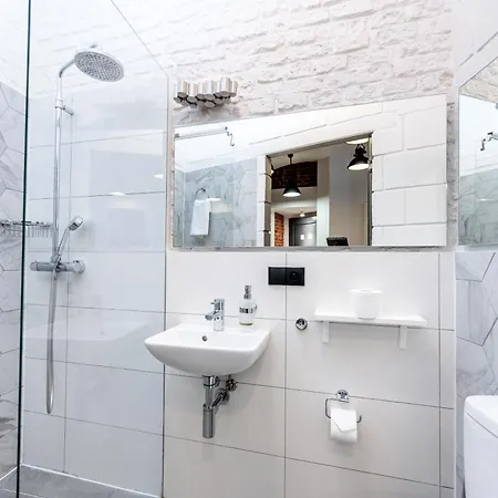 Apartment Rentplanet - Strzalowa