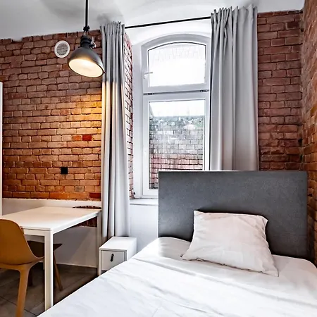 Rentplanet - Strzalowa * Познань